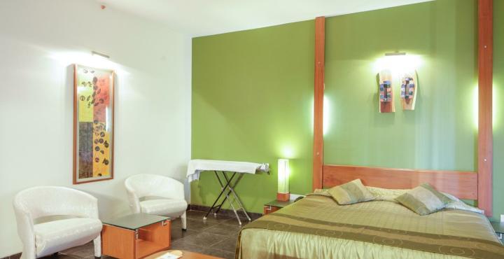 The Belair Retreat Otel Bangalore Dış mekan fotoğraf